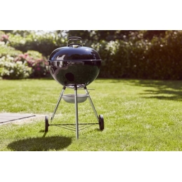 Угольный гриль Weber Original Kettle E-5710 черный