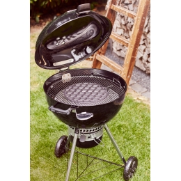 Вугільний гриль Weber Master-Touch Premium E-5775