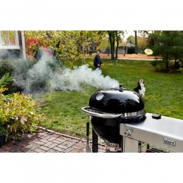 Вугільний гриль Weber Summit Kamado S6 Grill Center чорний